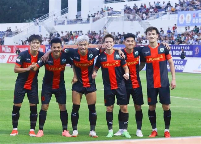 Minh họa các phương thức gửi tiền tại Hi8 Đăng Ký, bao gồm logo ngân hàng và ví điện tử